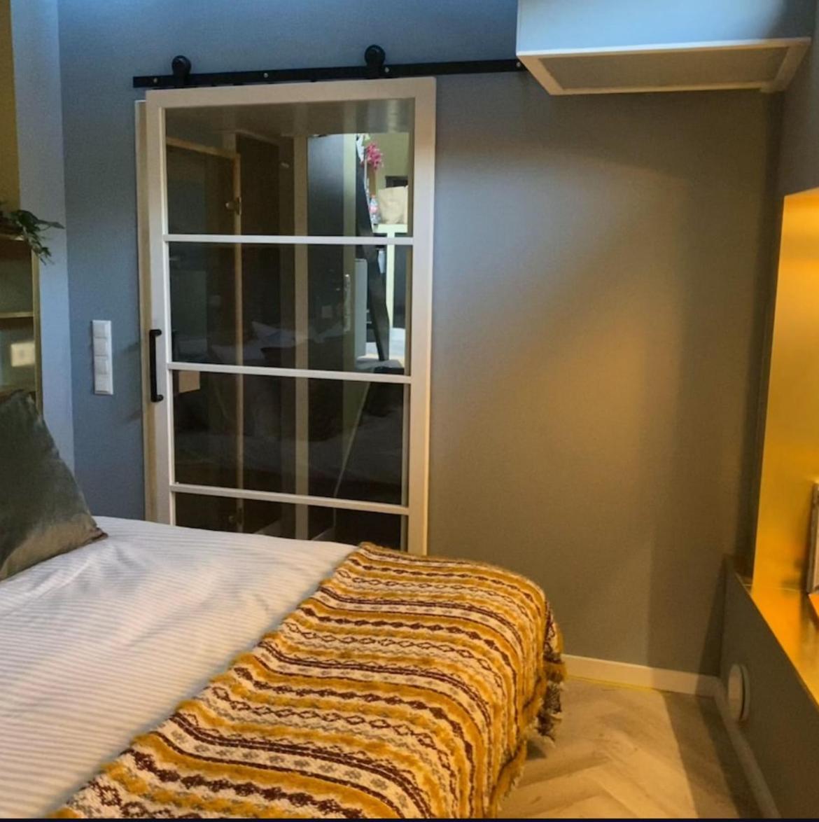 Bed & Breakfast Houseboat Reussi Amsterdam
